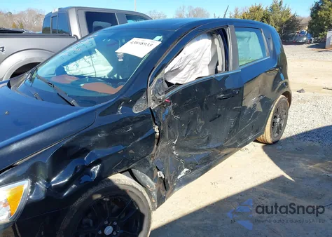 2016 Chevrolet Sonic Lt Auto z USA, uszkodzony, nr VIN 1G1JC6SB7G4152253